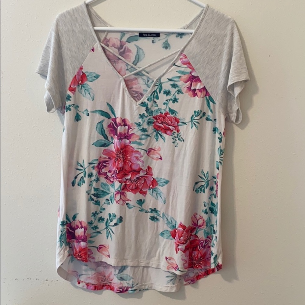 Cute Stitch Fix brand summer top.